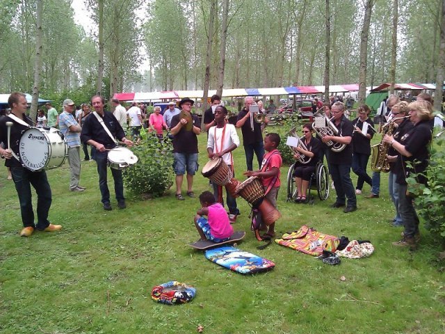 Kerkwerve palingroken 2011 800 x 600